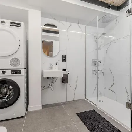 La Mediterránea - Housevanlive Valenza